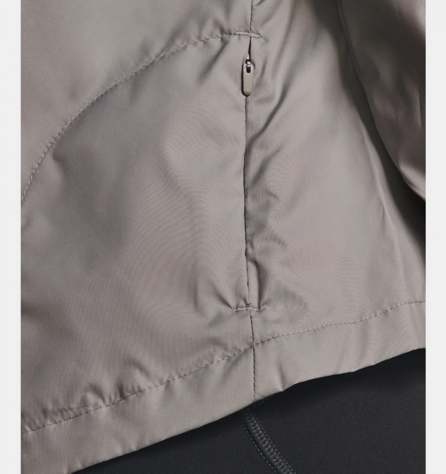 Куртка Under Armour Run Insulate Hybrid Jkt 1355812-031 в Екатеринбурге  в Екатеринбурге 