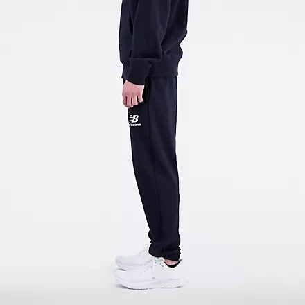 Брюки New Balance Essentials Stacked Logo French Terry Sweatpant MP31539-BK в Екатеринбурге  в Екатеринбурге 