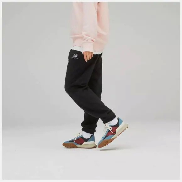 Брюки New Balance UP21500/BK в Екатеринбурге  в Екатеринбурге 