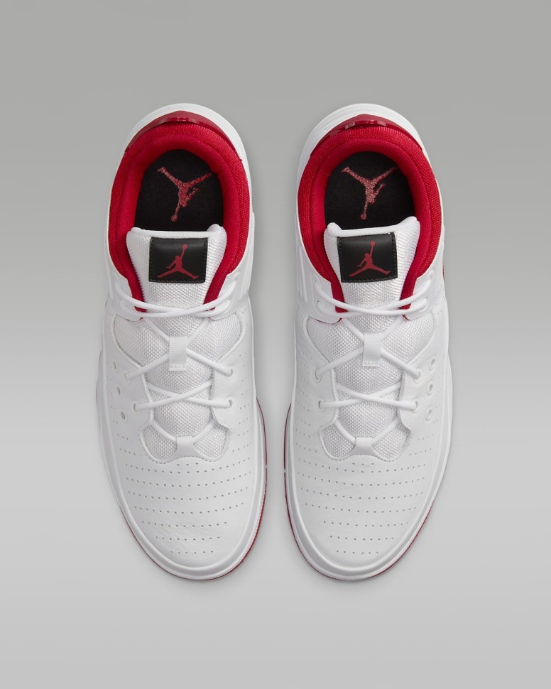 Кроссовки Nike Jordan Max Aura 5DZ4353-106 в Екатеринбурге  в Екатеринбурге 
