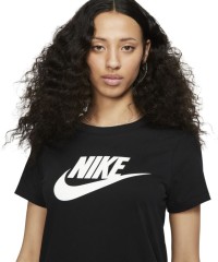 Футболка Nike Sportswear Essential BV6169-010