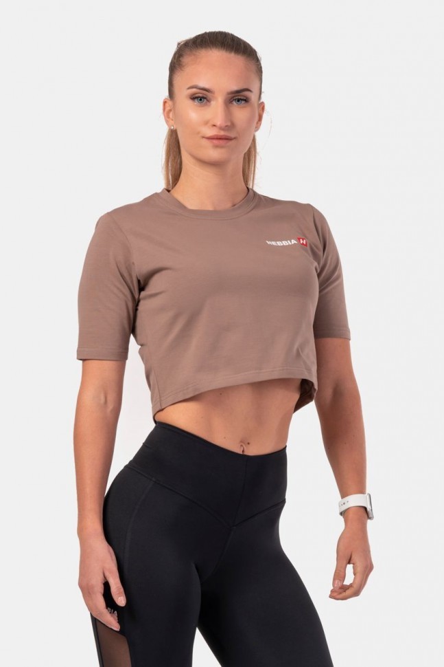 Футболка NEBBIA Minimalist Logo Crop T-shirt 600 Brown в Екатеринбурге  в Екатеринбурге 