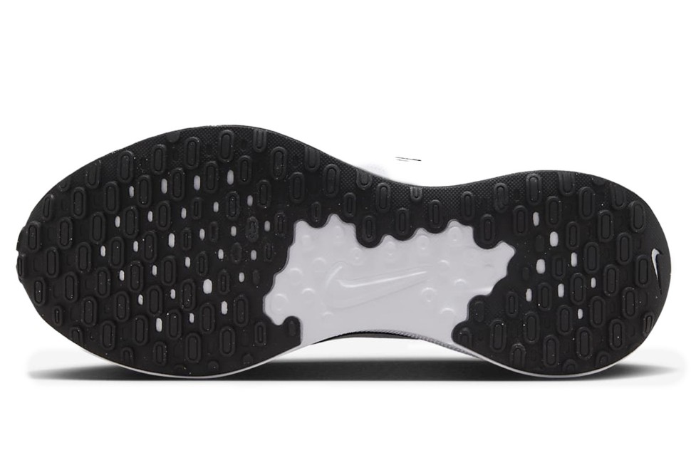 Кроссовки Nike W Revolution 7 FB2208-003