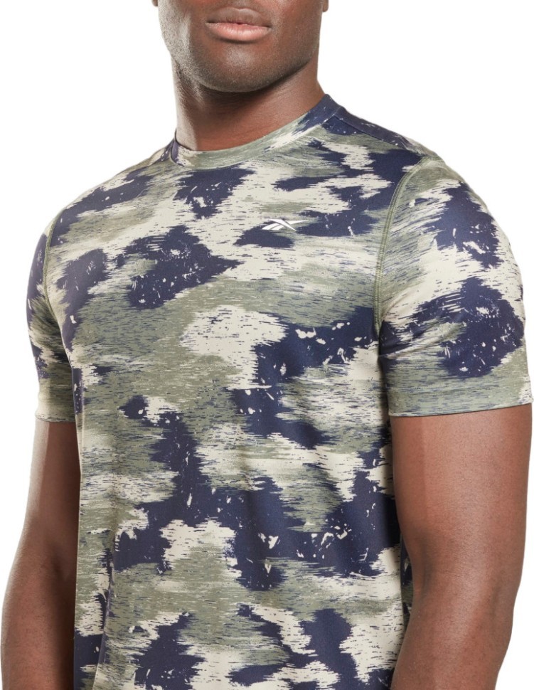 Футболка Reebok TRAIN CAMO TECH TEE HS7758 в Екатеринбурге  в Екатеринбурге 