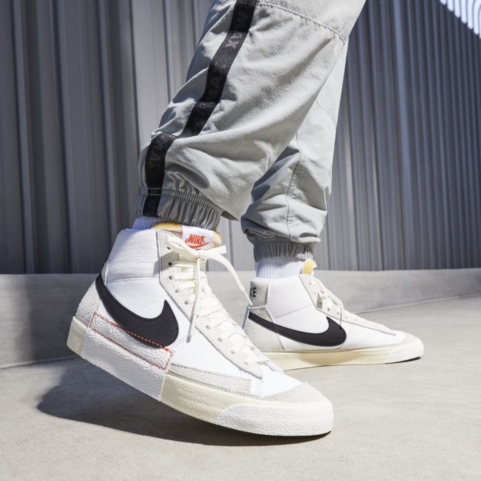Кроссовки Nike Blazer Mid '77 Pro Club White Light Bone Black DQ7673-100 в Екатеринбурге  в Екатеринбурге 