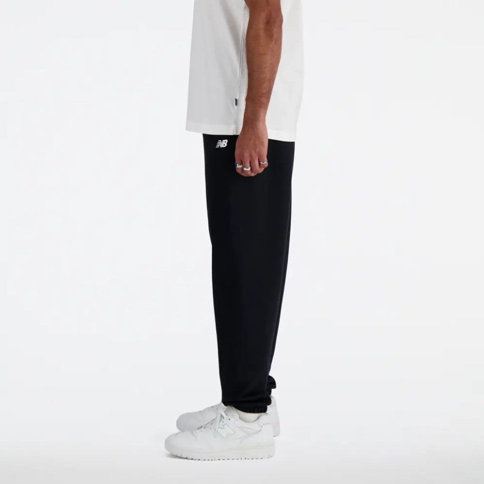 Брюки New Balance French Terry Jogger MP41519BK в Екатеринбурге в Екатеринбурге