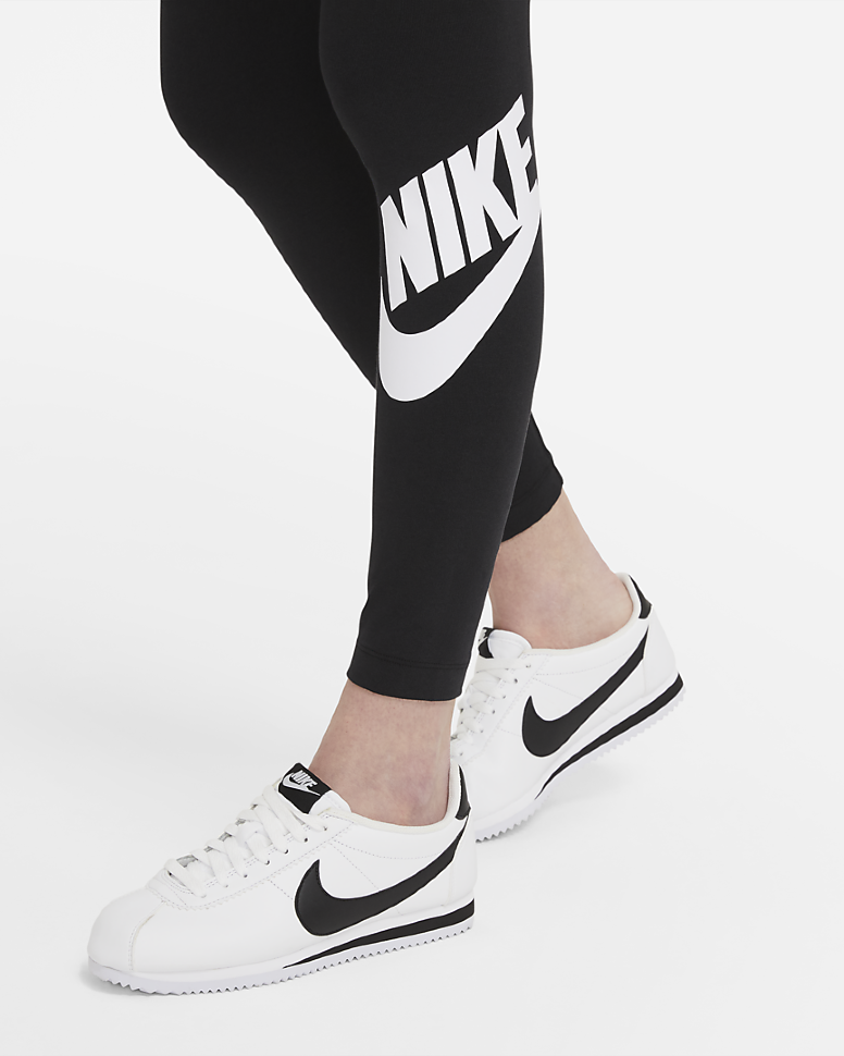 Тайтсы Nike Sportswear Essential CZ8528-010 в Екатеринбурге  в Екатеринбурге 