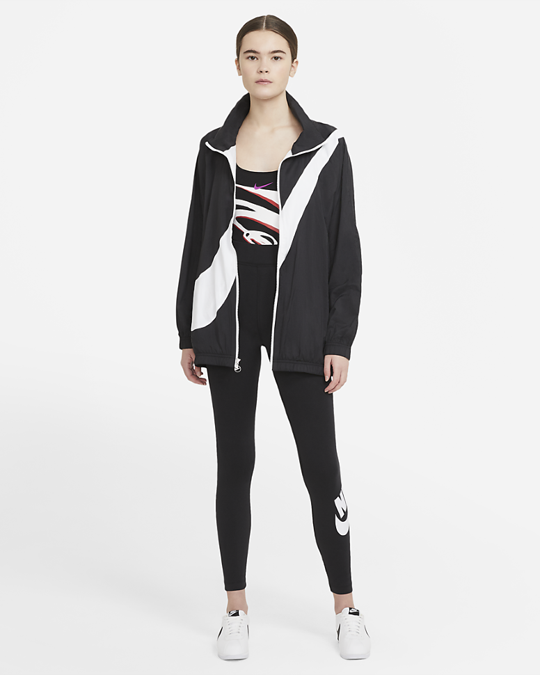 Тайтсы Nike Sportswear Essential CZ8528-010 в Екатеринбурге  в Екатеринбурге 