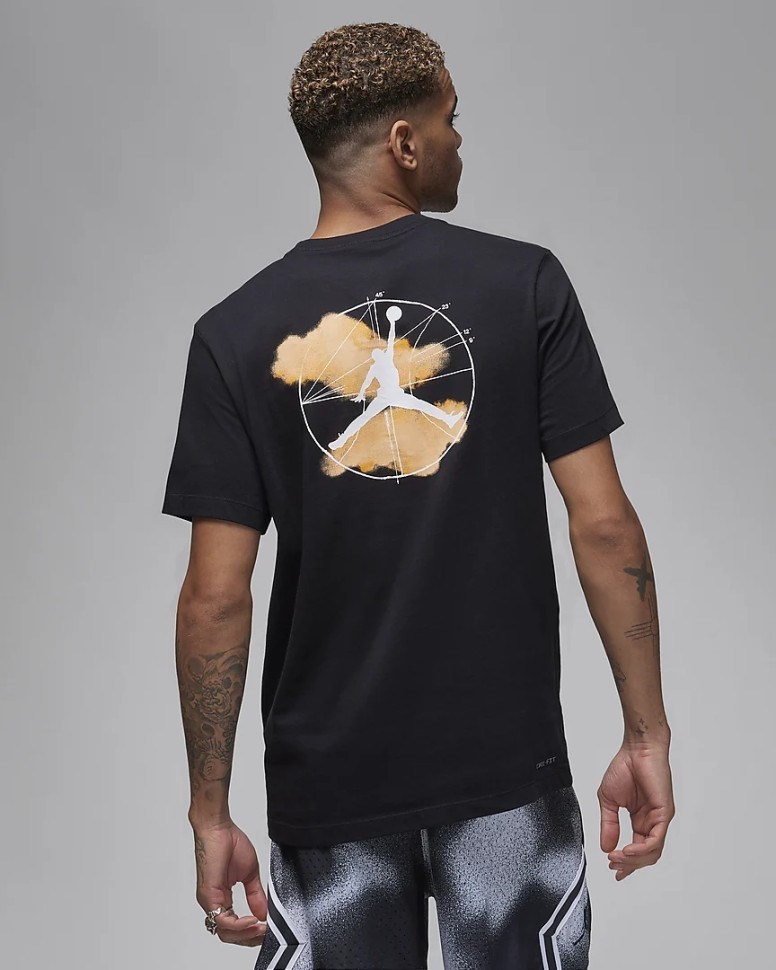 Футболка Nike J Sprt Gfx Ss Crew FD7001-010 в Екатеринбурге  в Екатеринбурге 