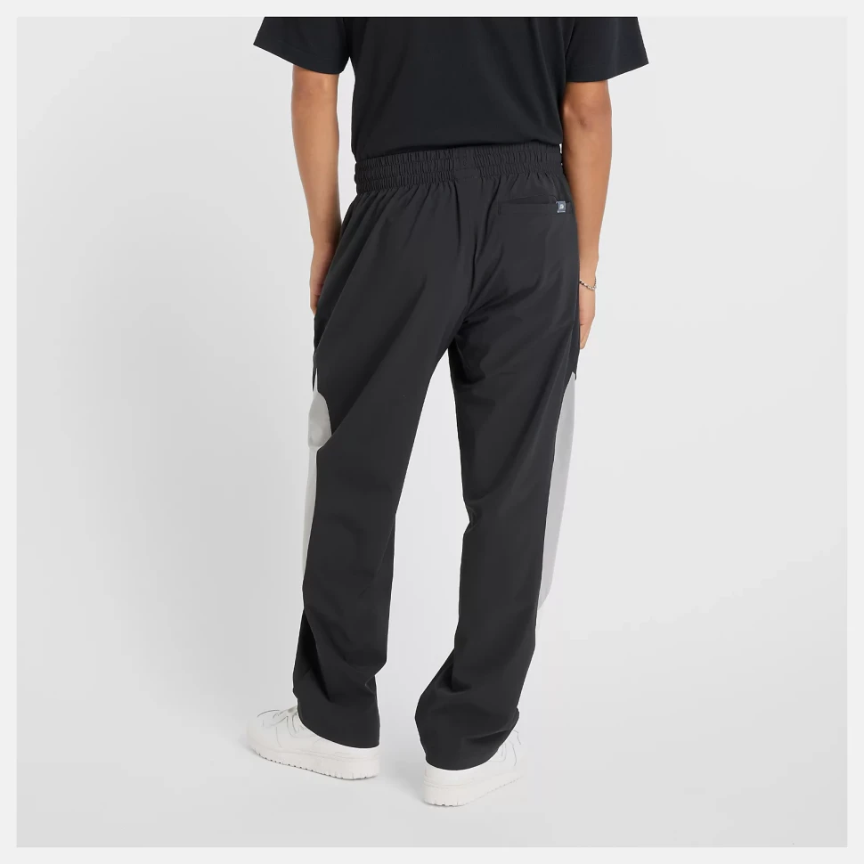 Брюки New Balance Woven Track Pant MP51602BK в Екатеринбурге в Екатеринбурге