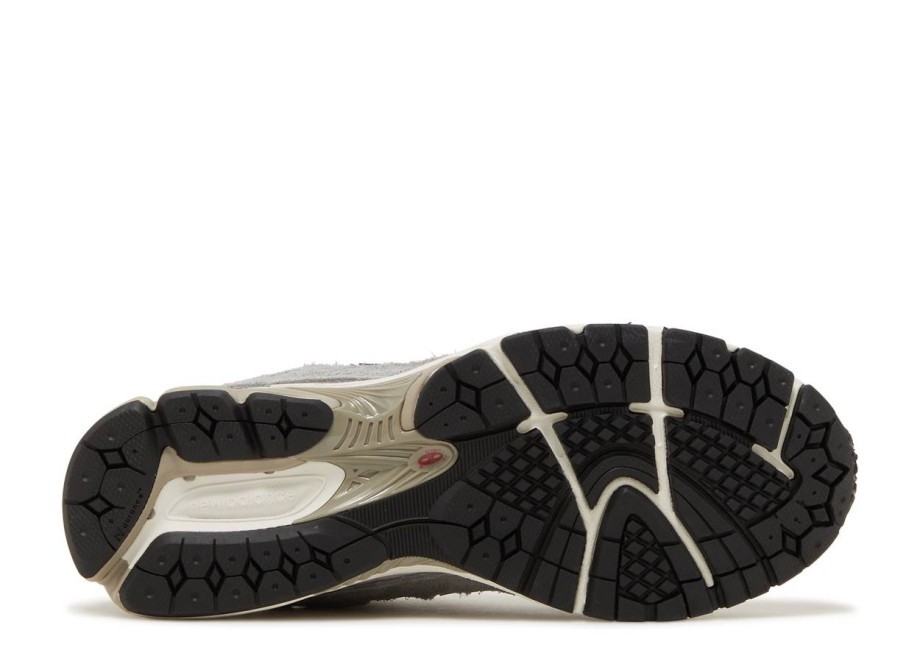 Кроссовки New Balance ML2002RDM в Екатеринбурге  в Екатеринбурге 