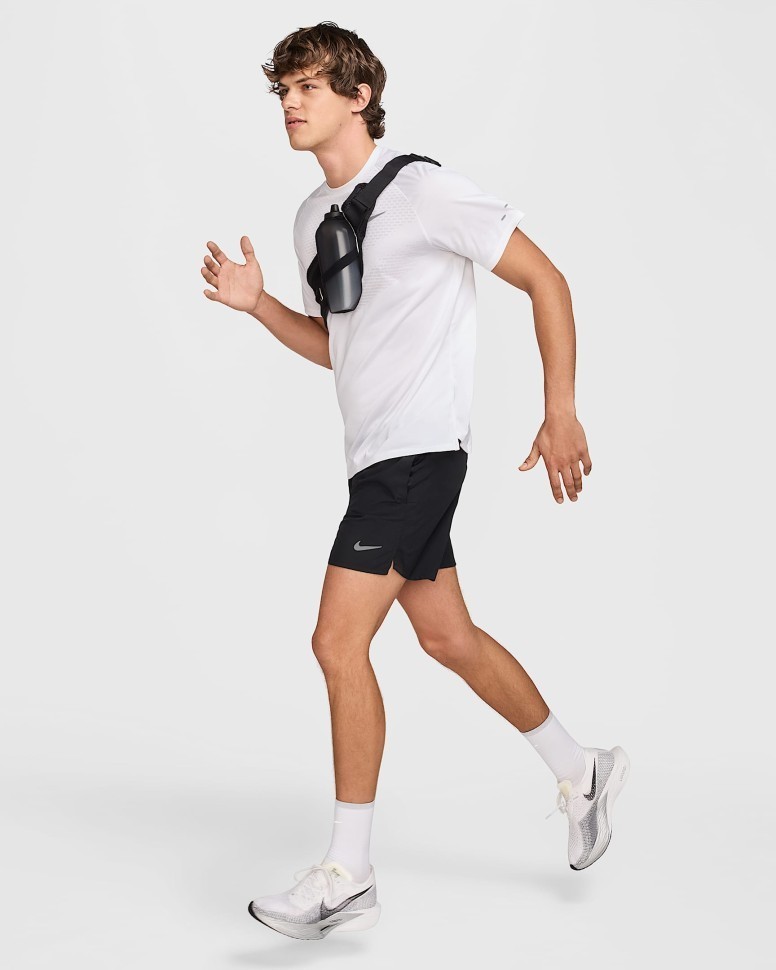 Футболка NIKE M NK DFADV STRIDE SS TOP HV5203-100 в Екатеринбурге  в Екатеринбурге 