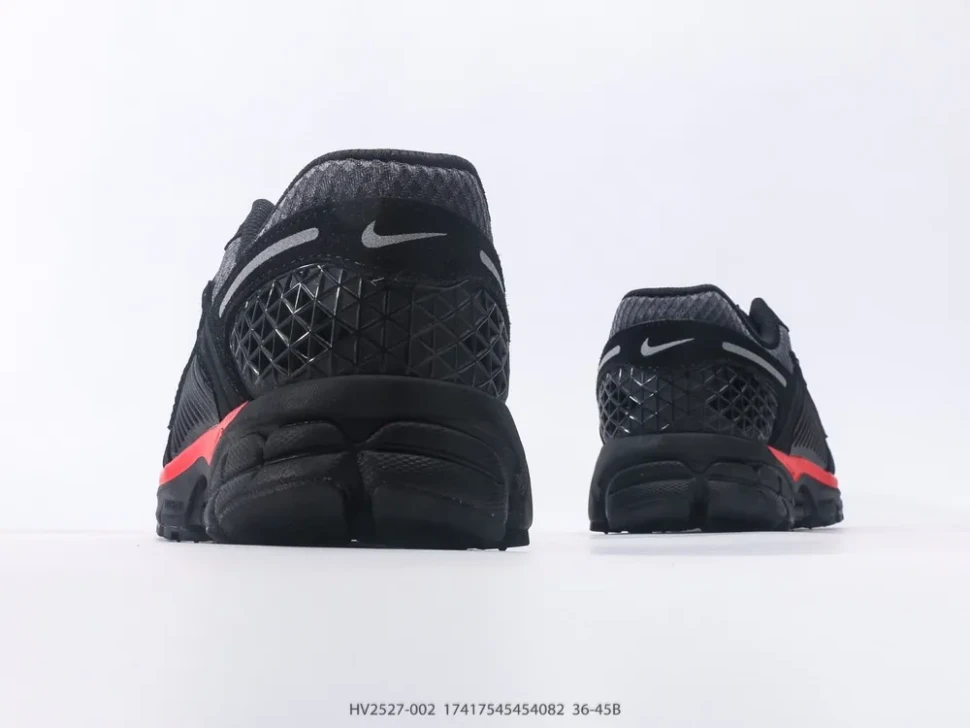 Кроссовки NIKE ZOOM VOMERO 5 SC HV2527-002 в Екатеринбурге в Екатеринбурге