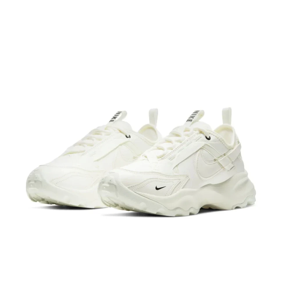 Кроссовки NIKE W TC 7900 DD9682-001 в Екатеринбурге  в Екатеринбурге 