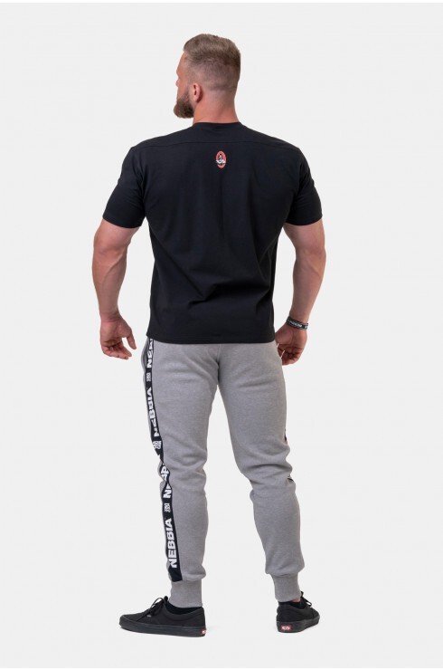 Футболка Nebbia Golden Era T-shirt 192 Black в Екатеринбурге  в Екатеринбурге 