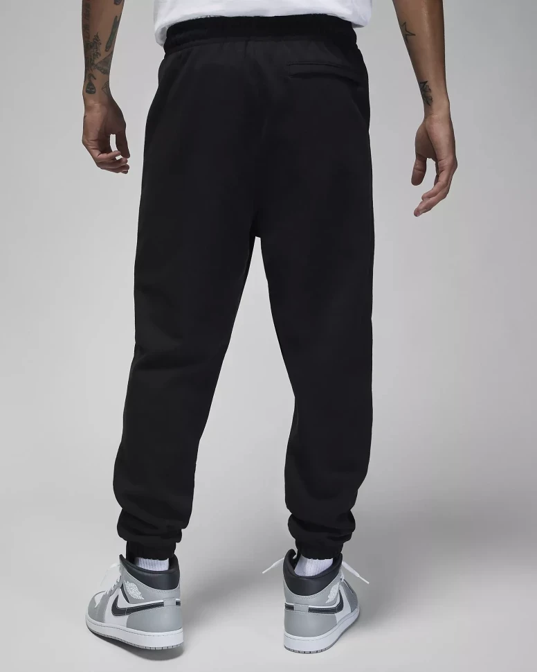 Nike essential black hot sale