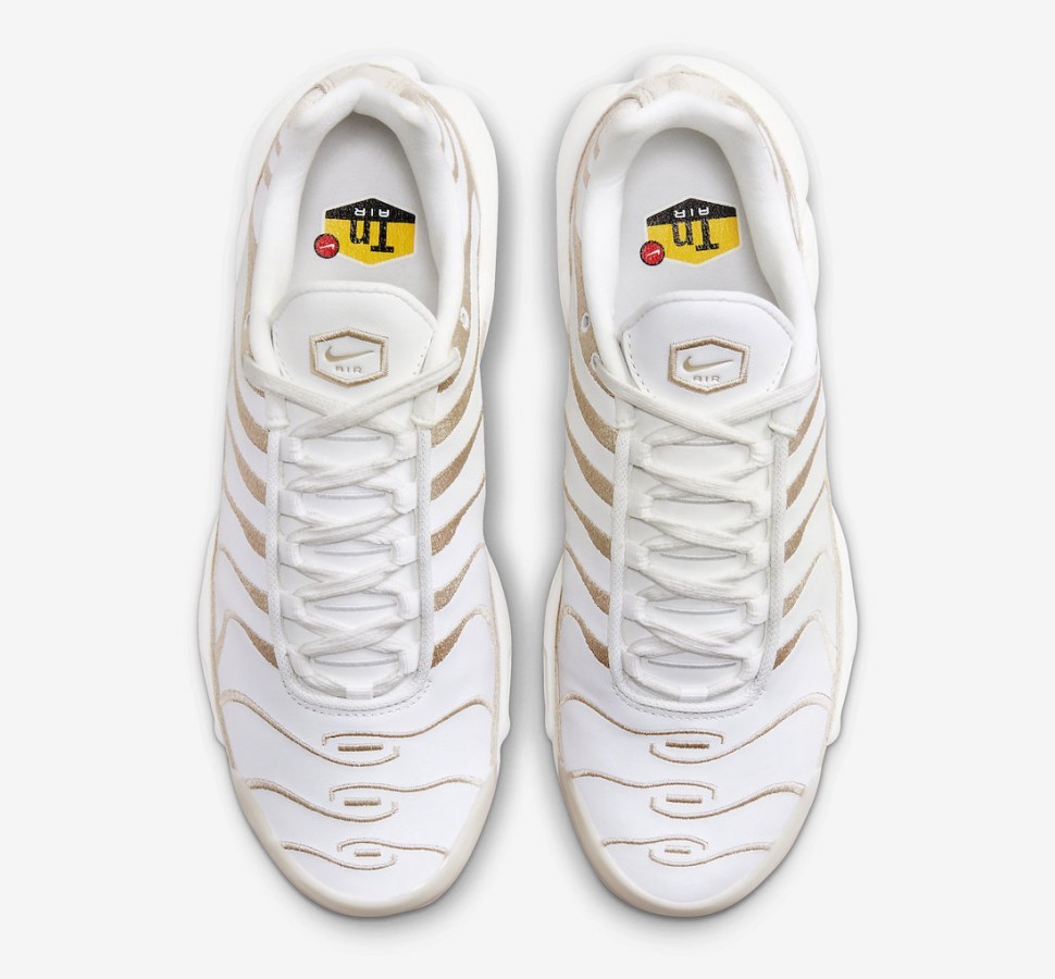 Кроссовки Nike W AIR MAX PLUS PRM DZ2832-101 в Екатеринбурге  в Екатеринбурге 