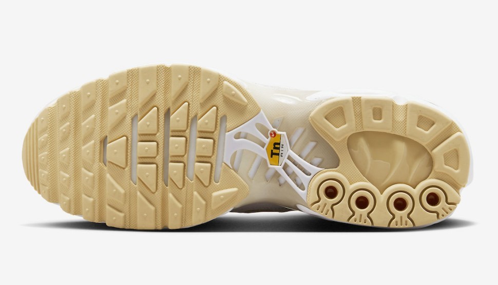 Кроссовки Nike W AIR MAX PLUS PRM DZ2832-101 в Екатеринбурге  в Екатеринбурге 