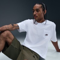 Футболка Nike M NSW TEE ACCS PATCH CNCT FA25 HQ9242-100 в Екатеринбурге  в Екатеринбурге 