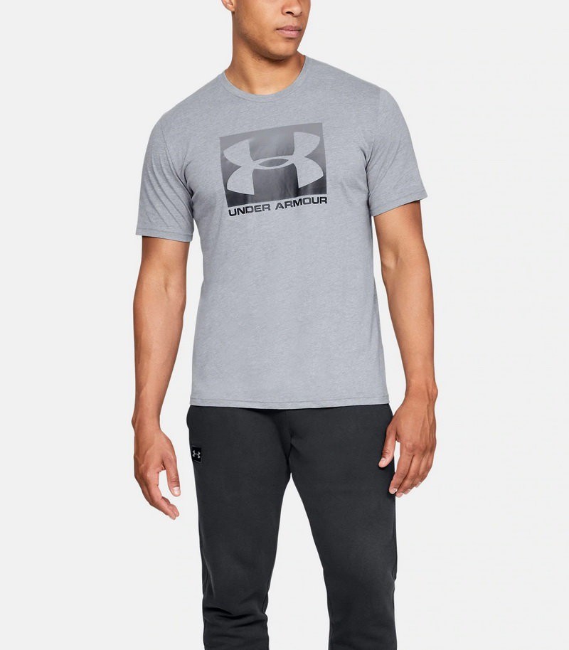 Футболка Under Armour UA BOXED SPORTSTYLE SS 1329581-035 в Екатеринбурге  в Екатеринбурге 