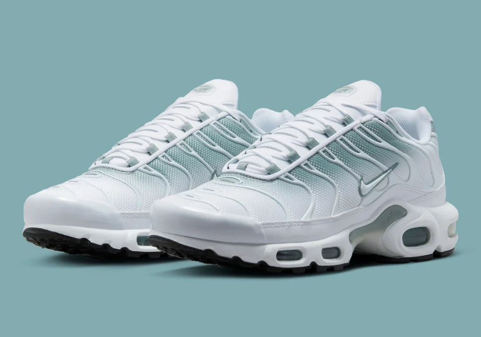 Кроссовки Nike W AIR MAX PLUS DZ3670-100 в Екатеринбурге  в Екатеринбурге 