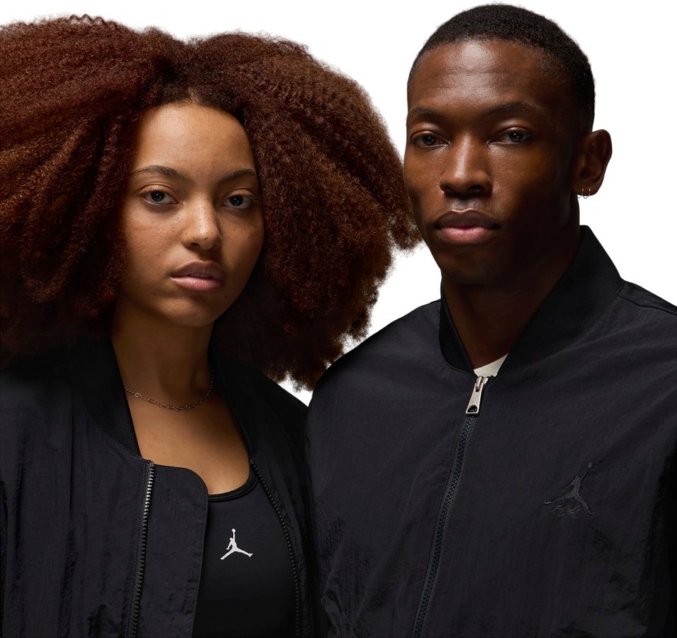 Куртка NIKE M J ESS STMT LTWT RNGD JKT FN4623-010 в Екатеринбурге  в Екатеринбурге 