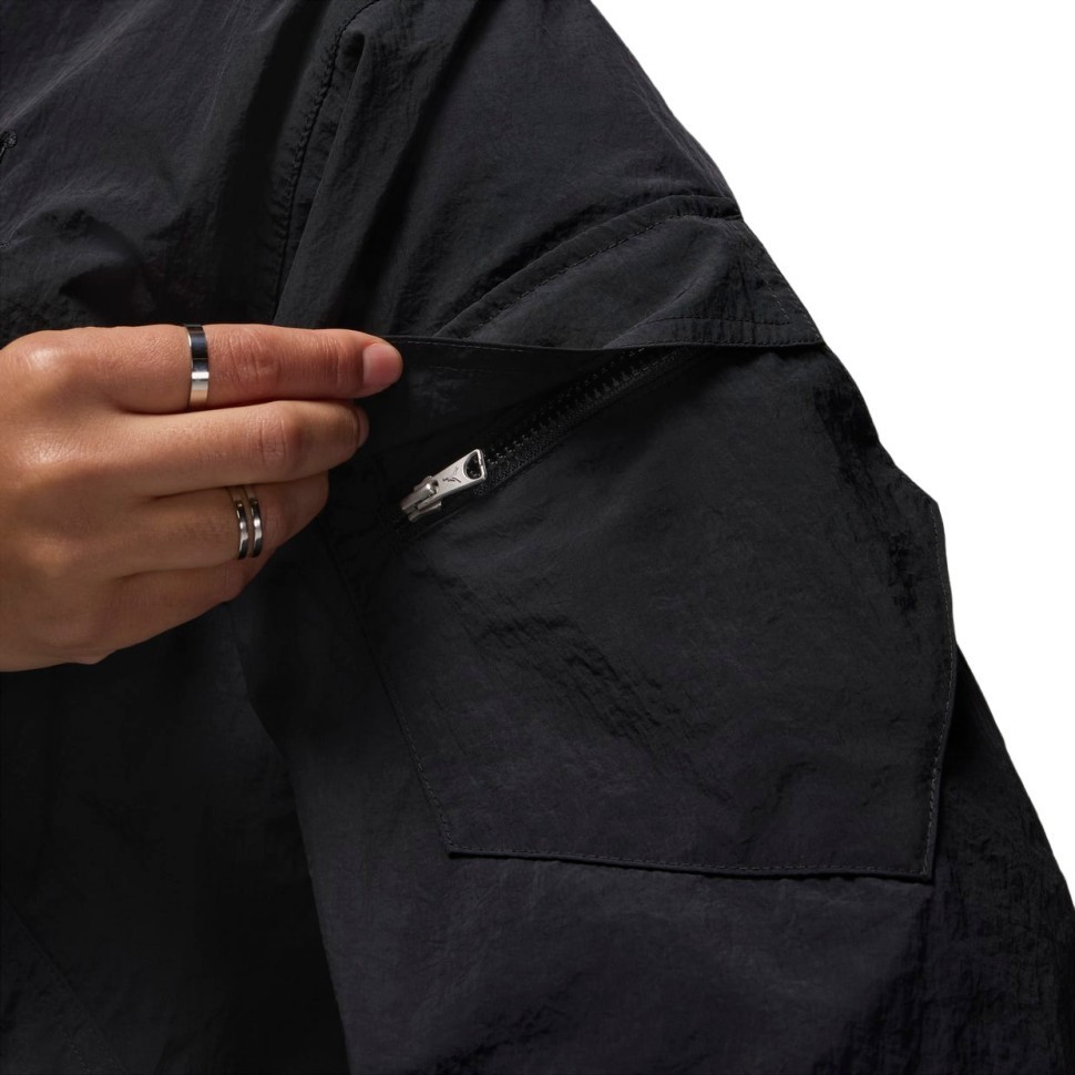 Куртка NIKE M J ESS STMT LTWT RNGD JKT FN4623-010 в Екатеринбурге  в Екатеринбурге 