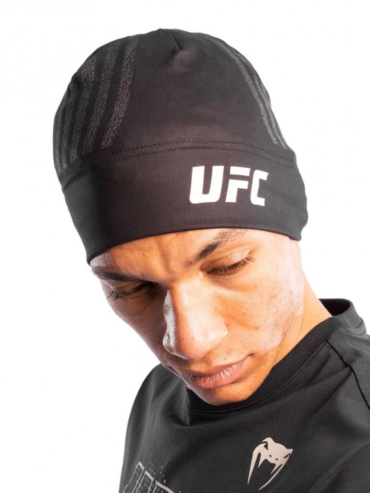 Шапка UFC Venum Authentic Fight Night Black 04595